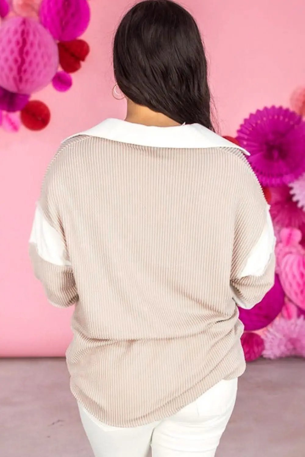 Chic colorblock v-neck top with slits - Love Salve